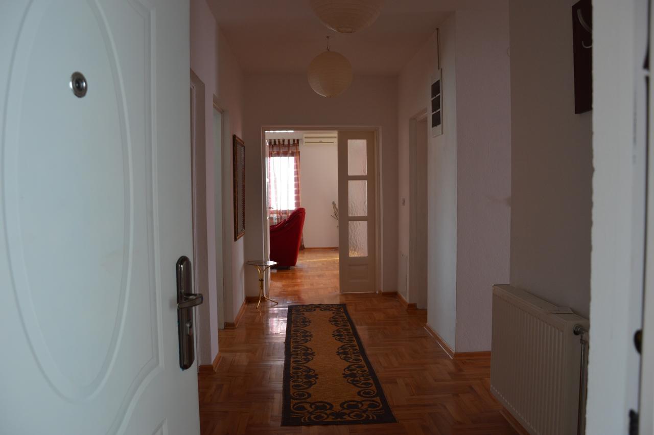 Poseidon Apartment Ni Εξωτερικό φωτογραφία